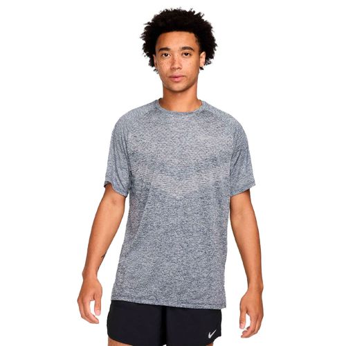 REMERA NIKE STRIDE HOMBRE