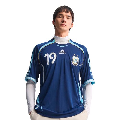CAMISETA ALTERNATIVA ADIDAS PERFORMANCE SELECCIÓN ARGENTINA AFA AWAY 2006  HOMBRE